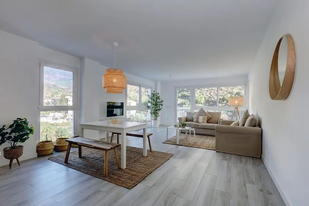 Riverside Benahavis Holiday Rental Apartment 스페인
